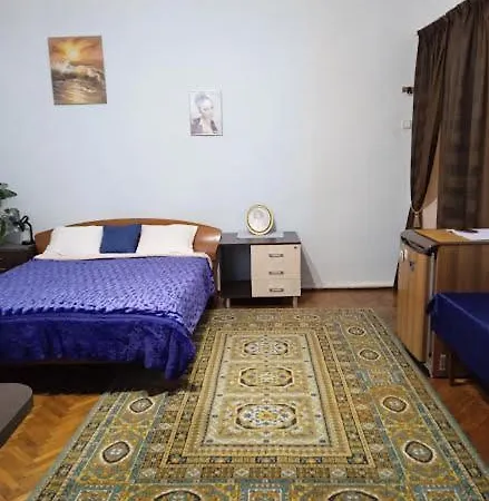 Blue Room. Lviv Squre. Homestay *
